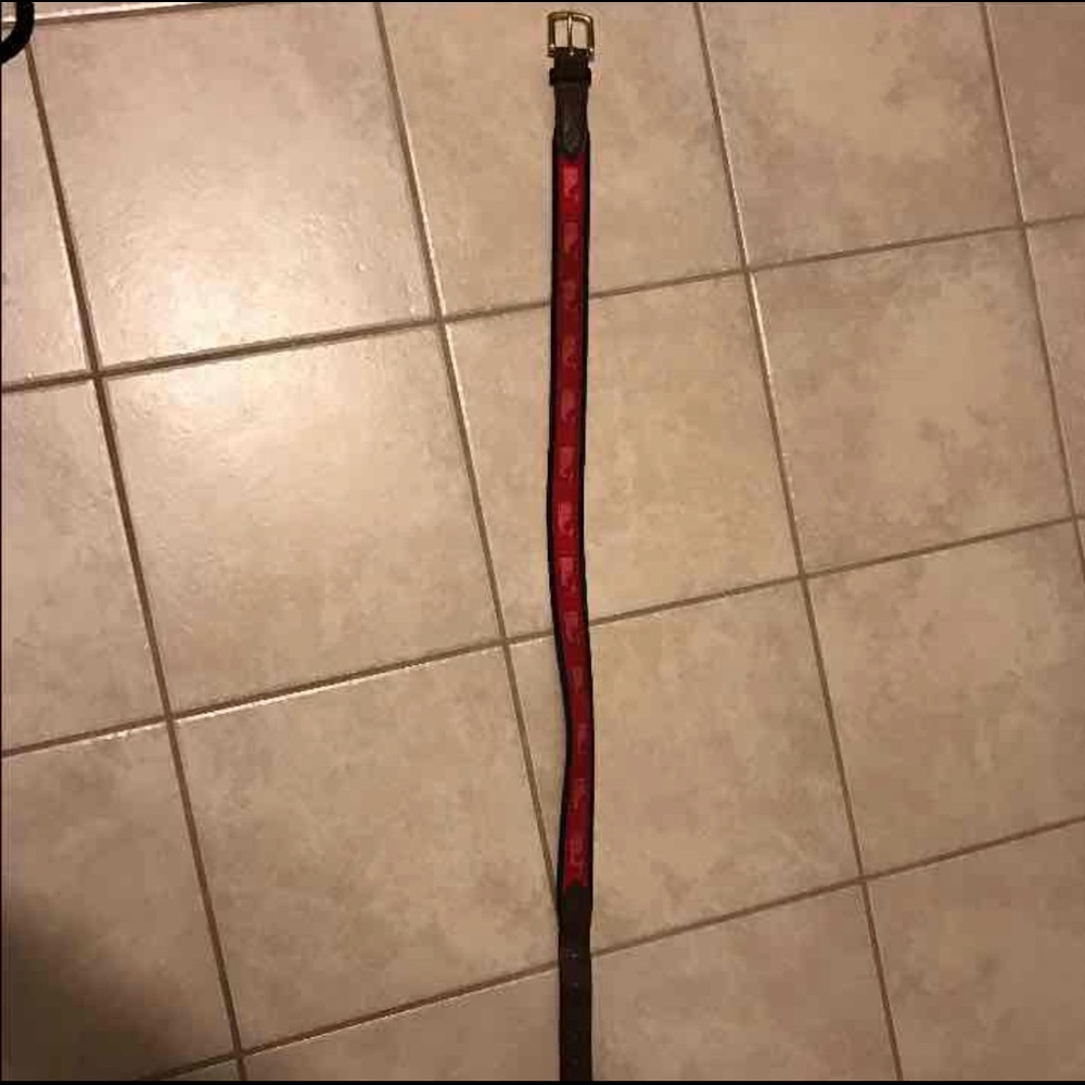 Mens Vineyard Vines belt